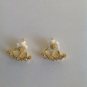 3/$15 New flower earrings stud